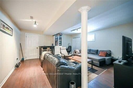 86 CHATHAM Street, Unit LOWER - Image 5