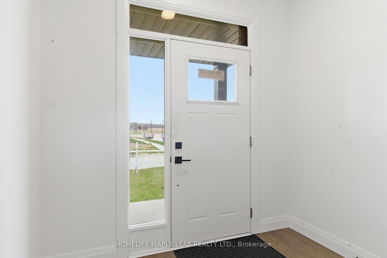 1566 Wright Crescent - Image 4