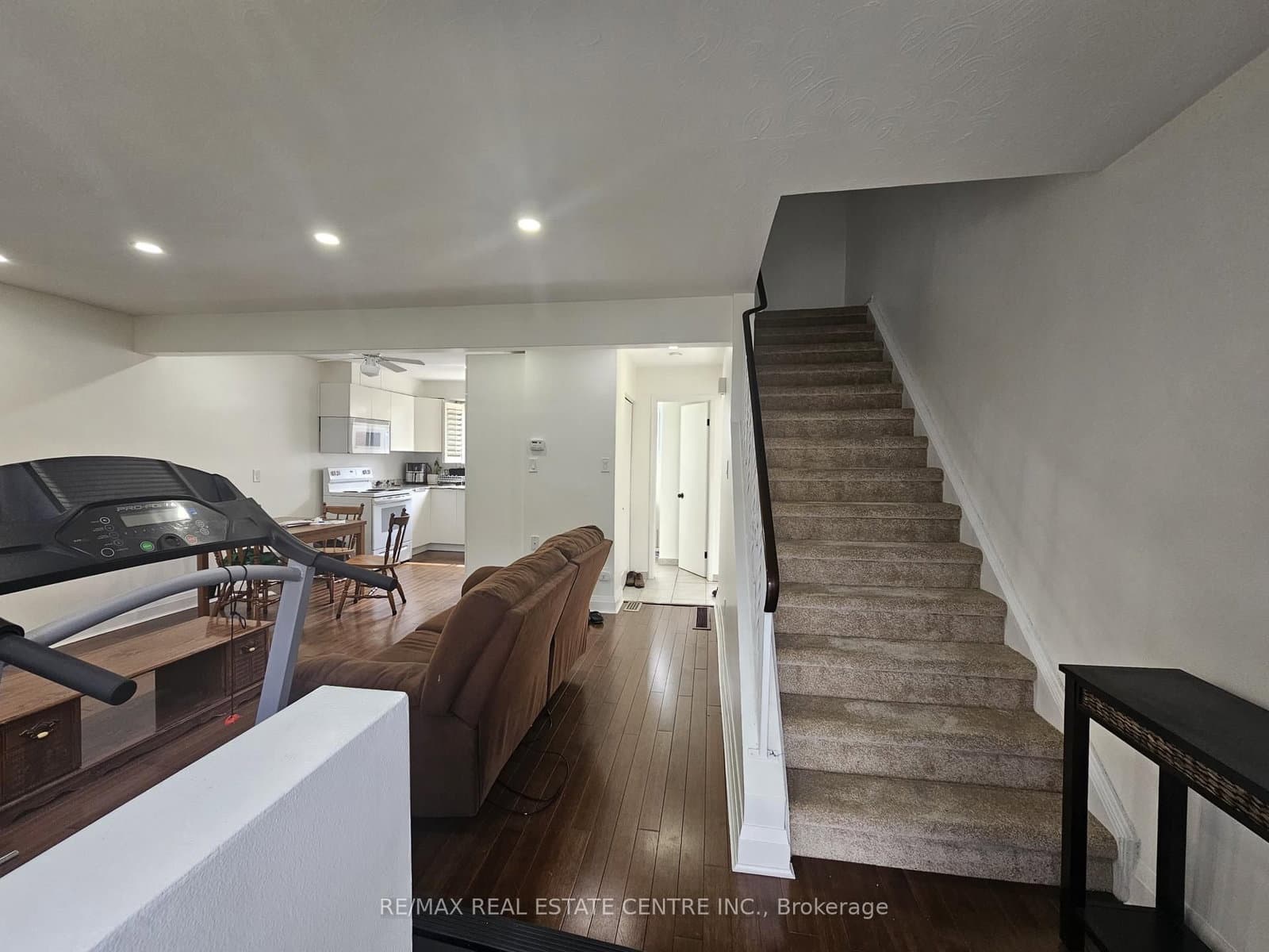 161 BERKINDALE Drive, Unit 6 - Image 5