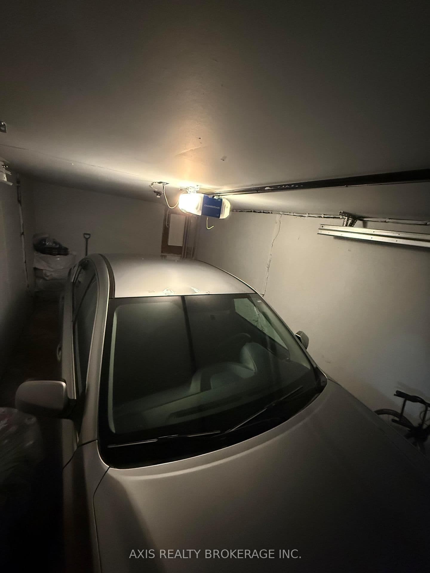 649 Albert Street, Unit 5 - Image 2