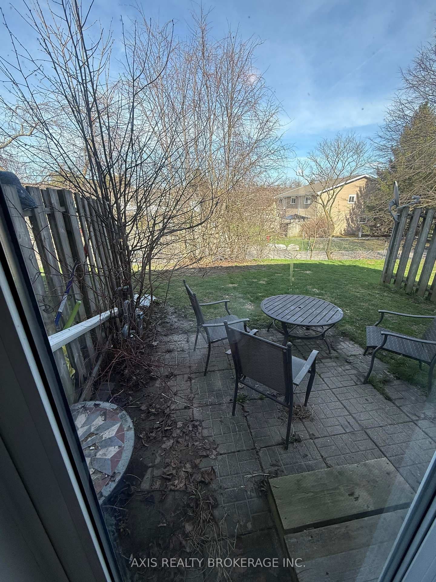649 Albert Street, Unit 5 - Image 5