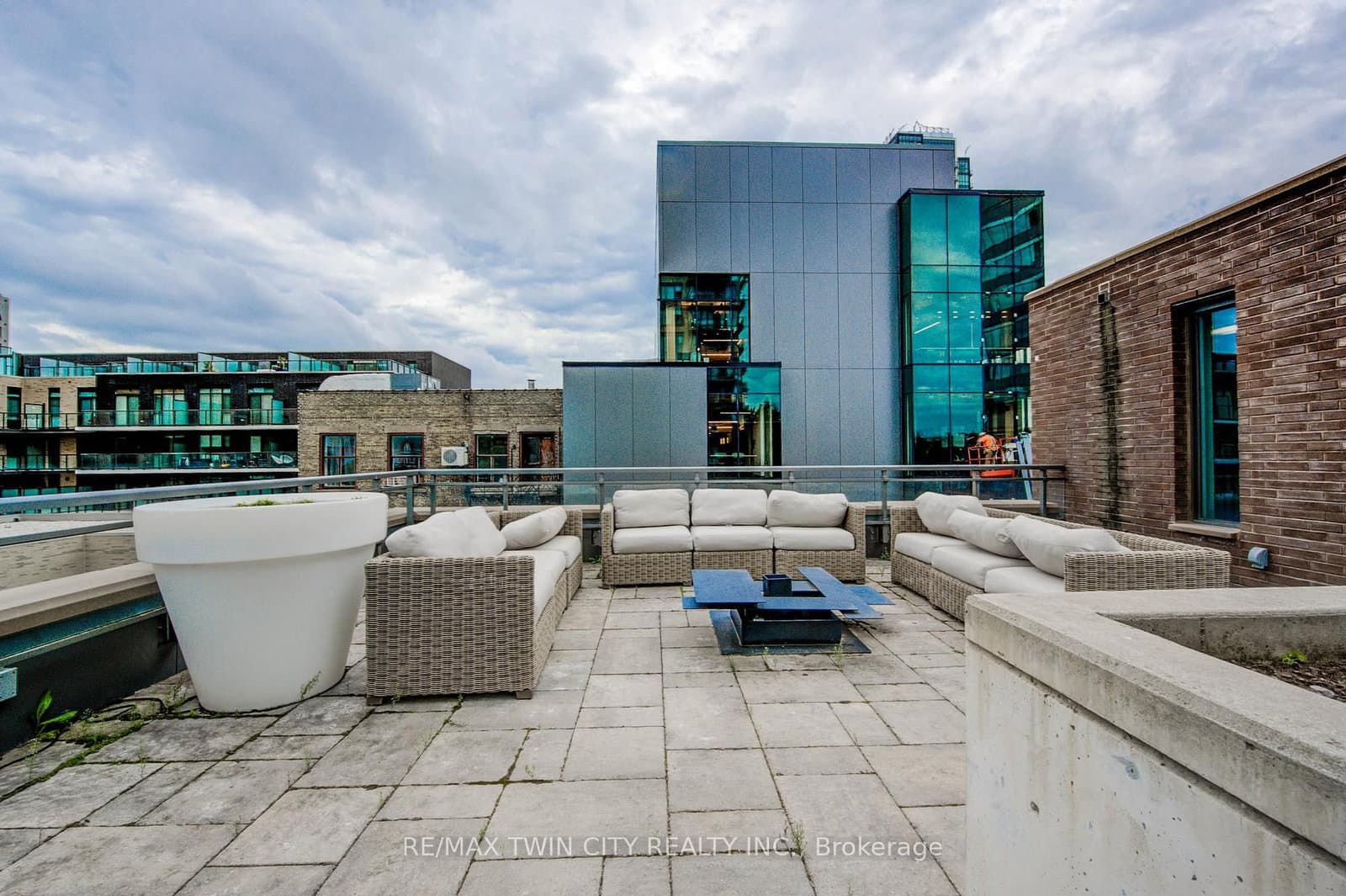 85 Duke Street W, Unit 112 - Image 4