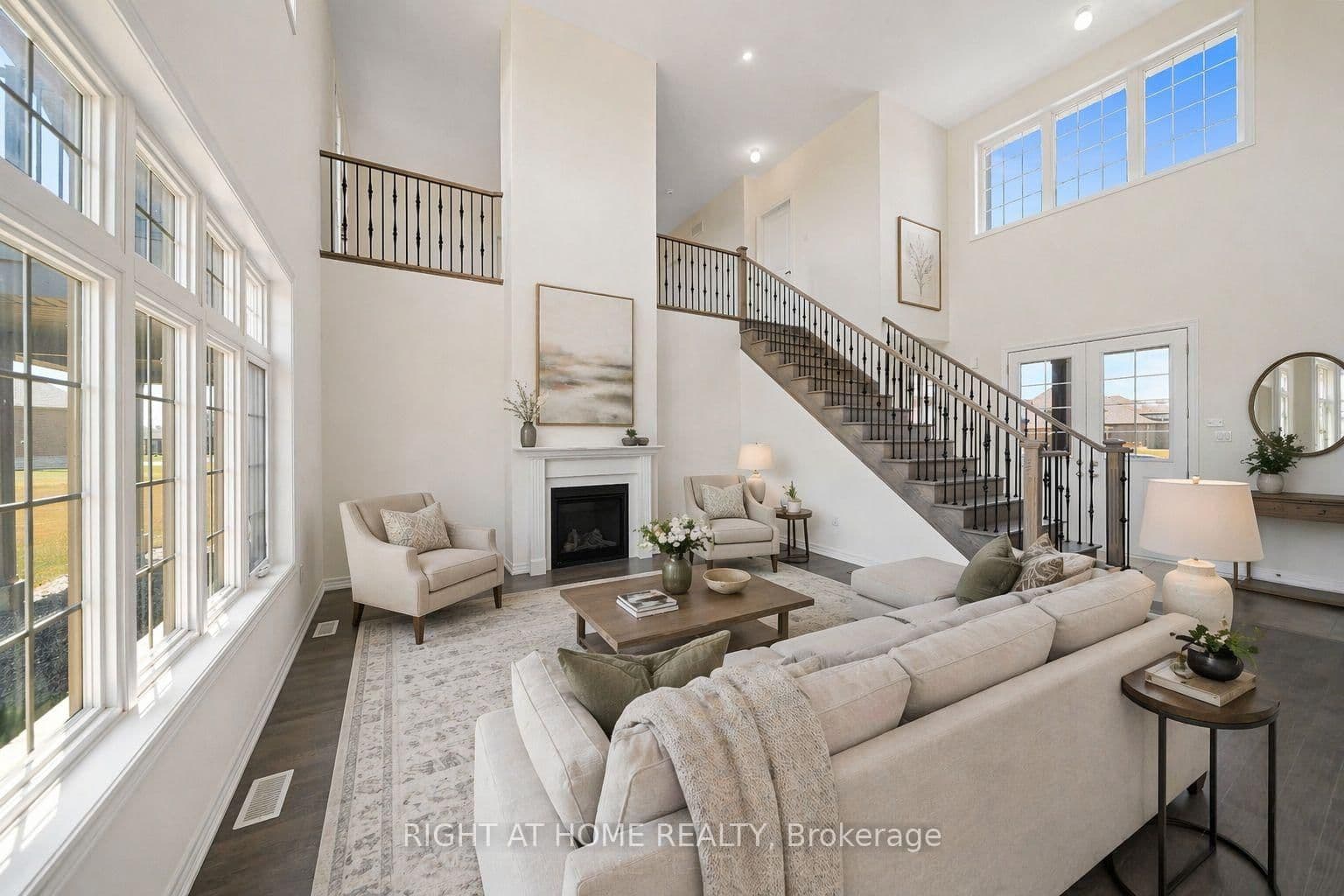 5 Skyvue Crescent - Image 3