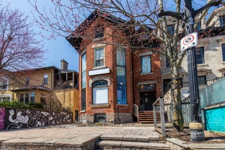 38 Hess Street S - Image 3