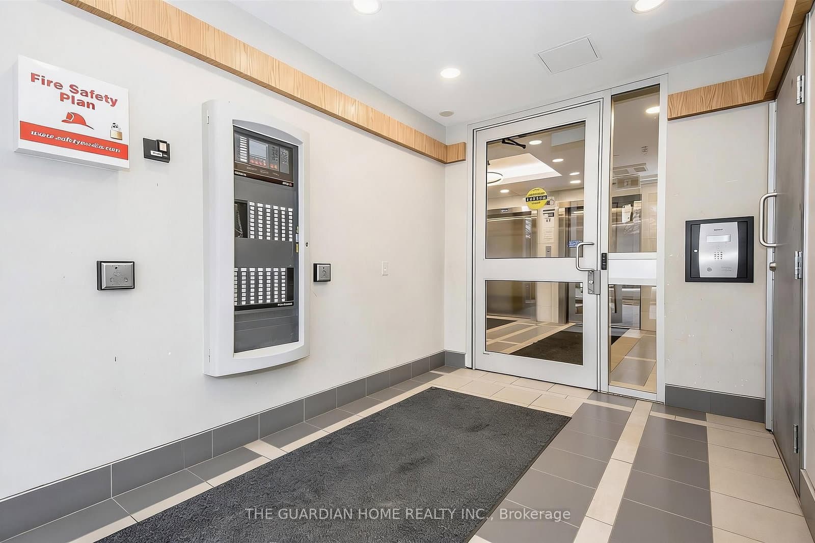 258A Sunview Street, Unit 1210 - Image 2