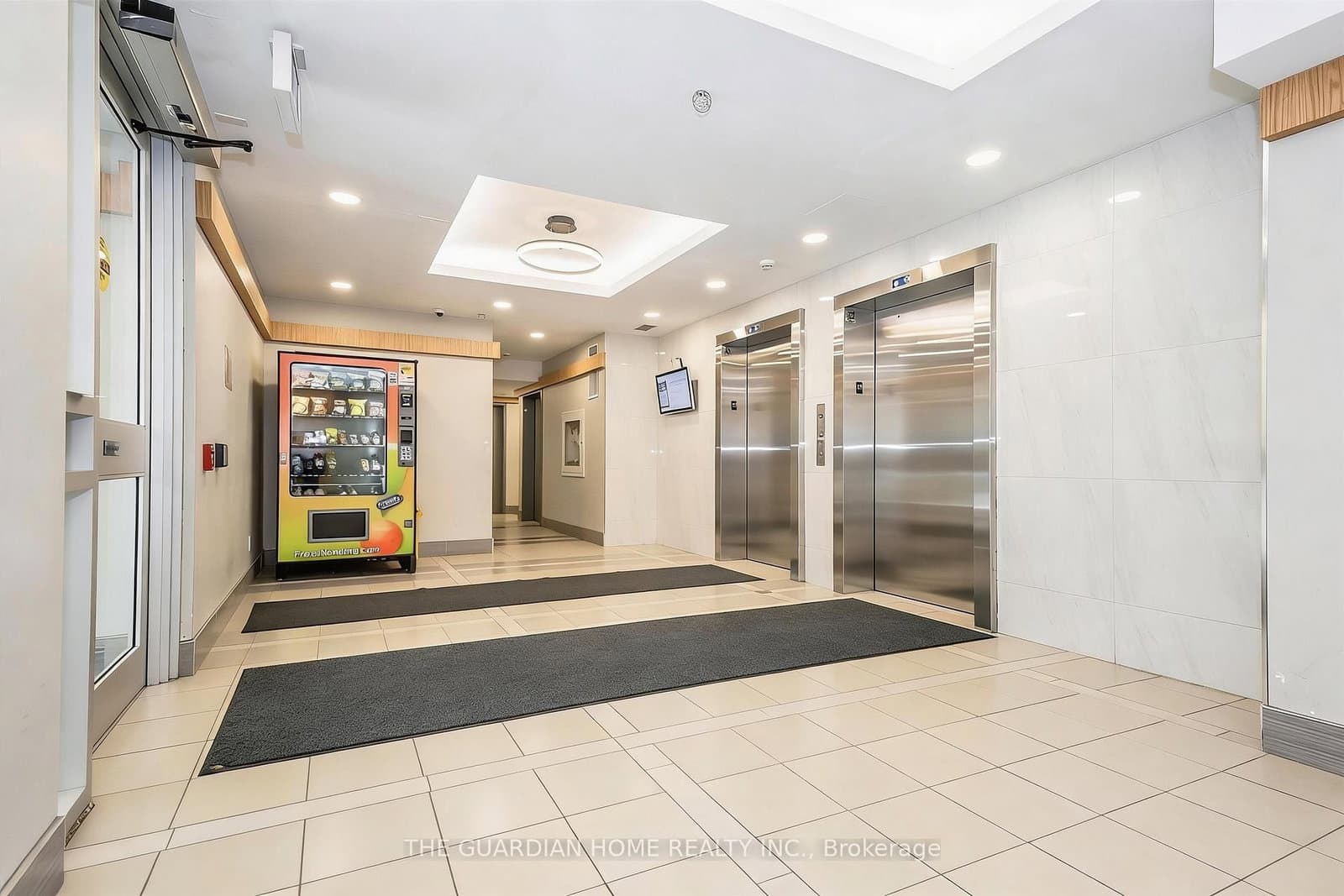 258A Sunview Street, Unit 1210 - Image 3