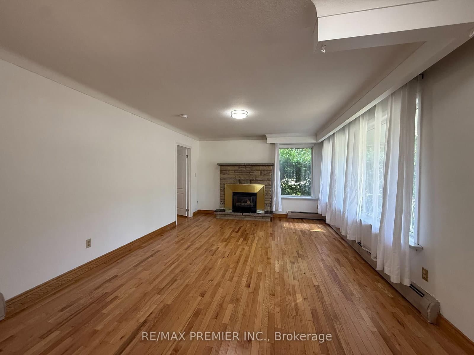 288 Scott Street, Unit Main Floor - Image 6