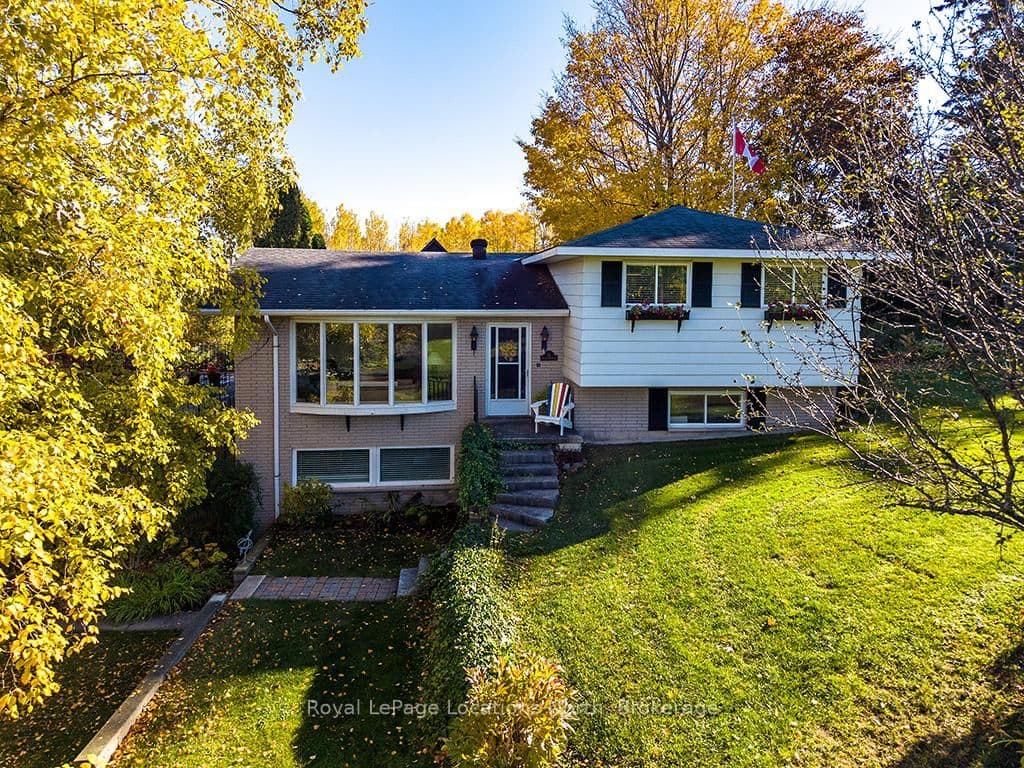 15 Wellington Street S - Image 2