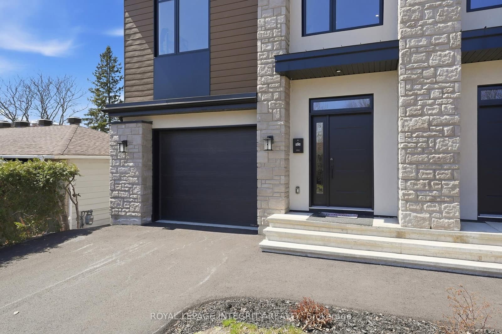984 Watson Street - Image 3
