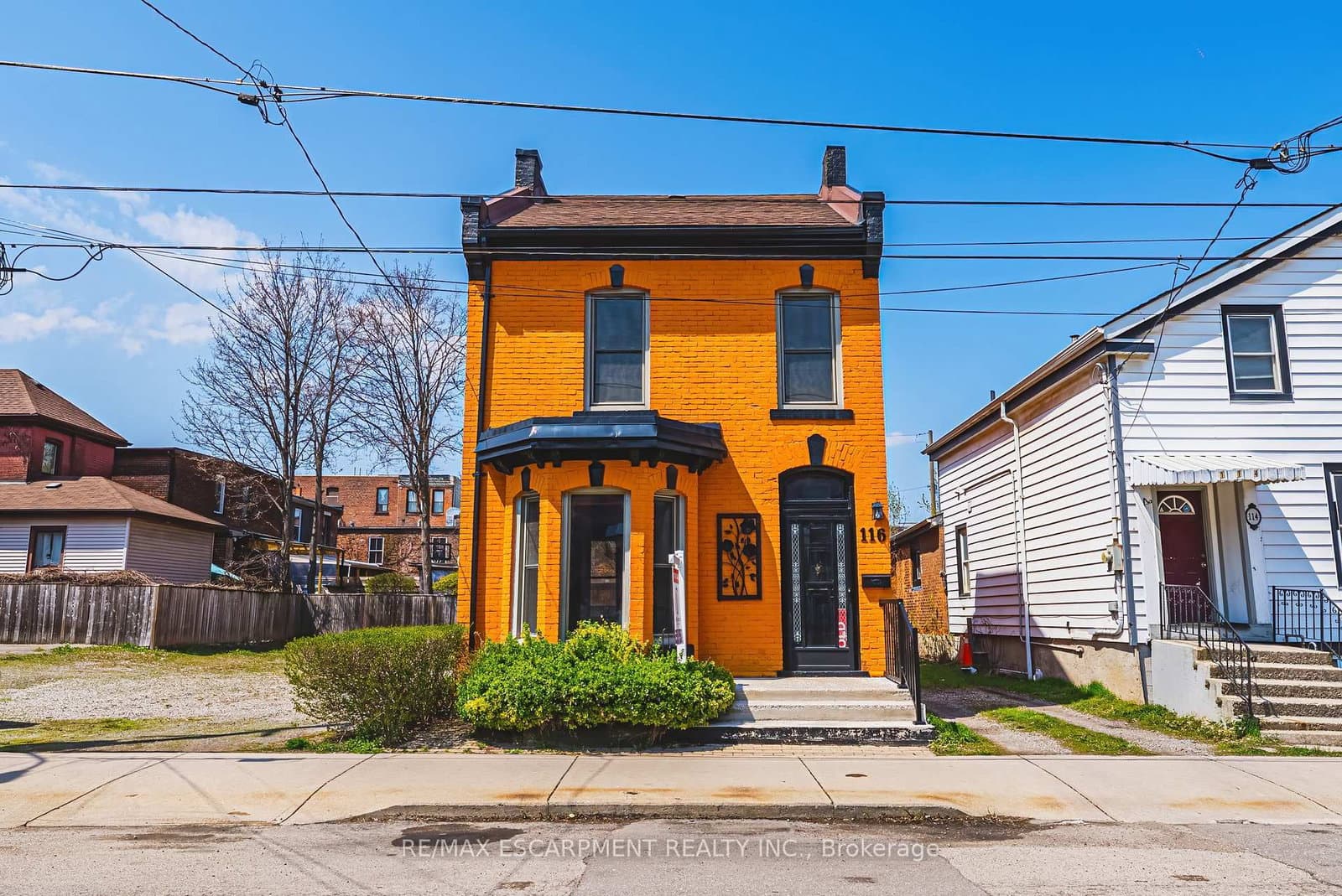 116 Catharine Street S - Image 1