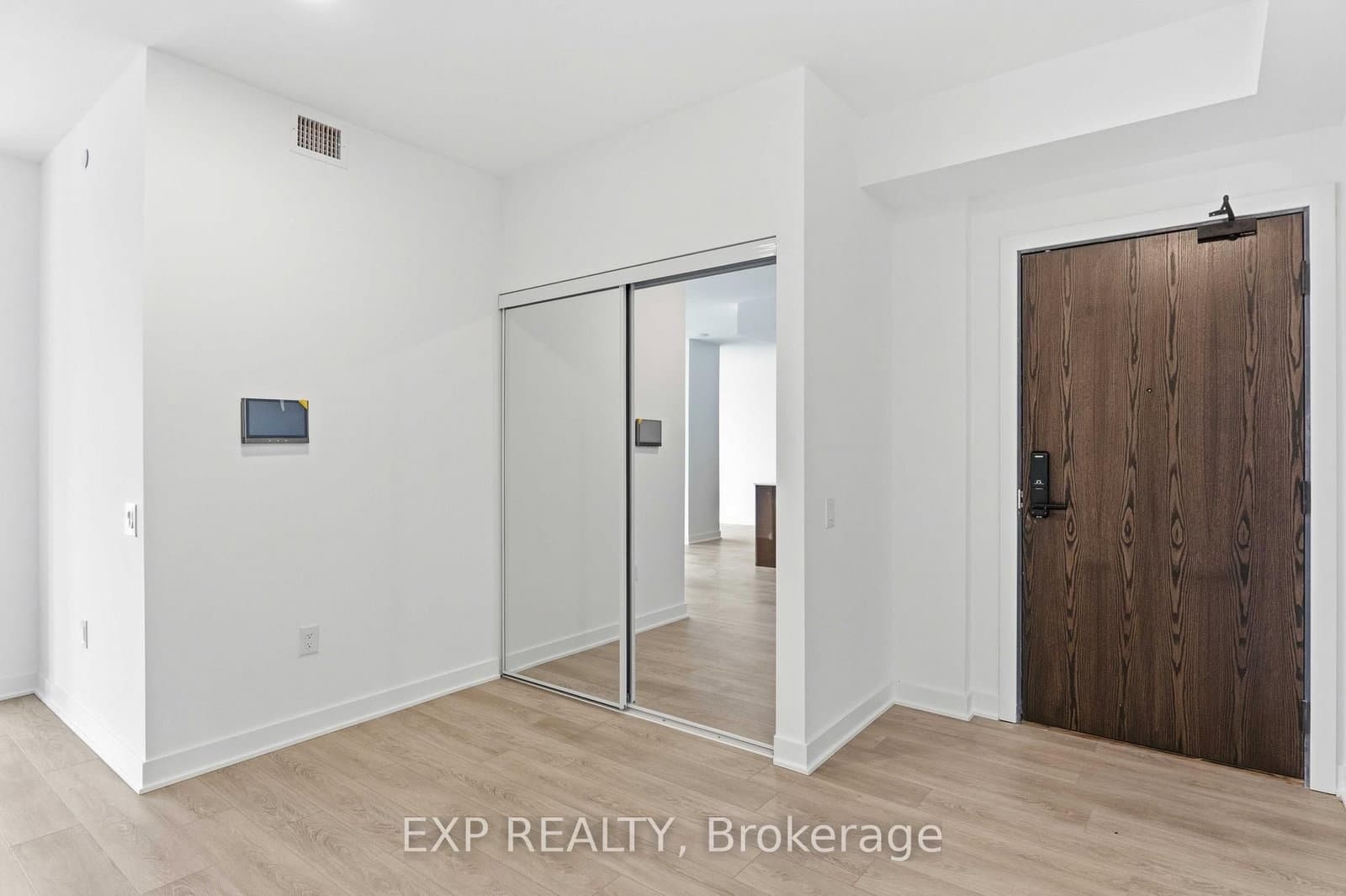 2782 Barton Street E, Unit 1017 - Image 4