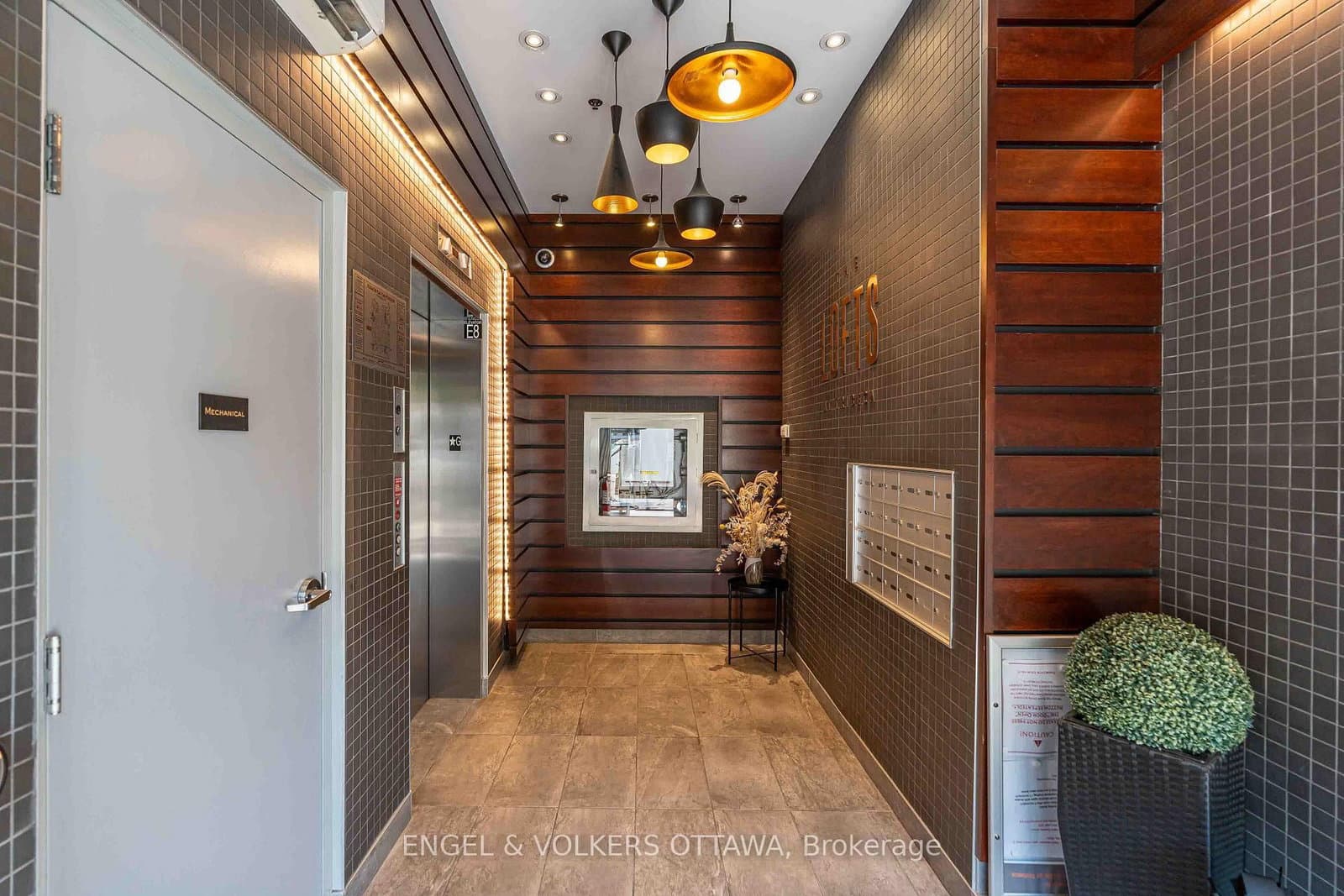 197 LISGAR Street, Unit 207 - Image 2