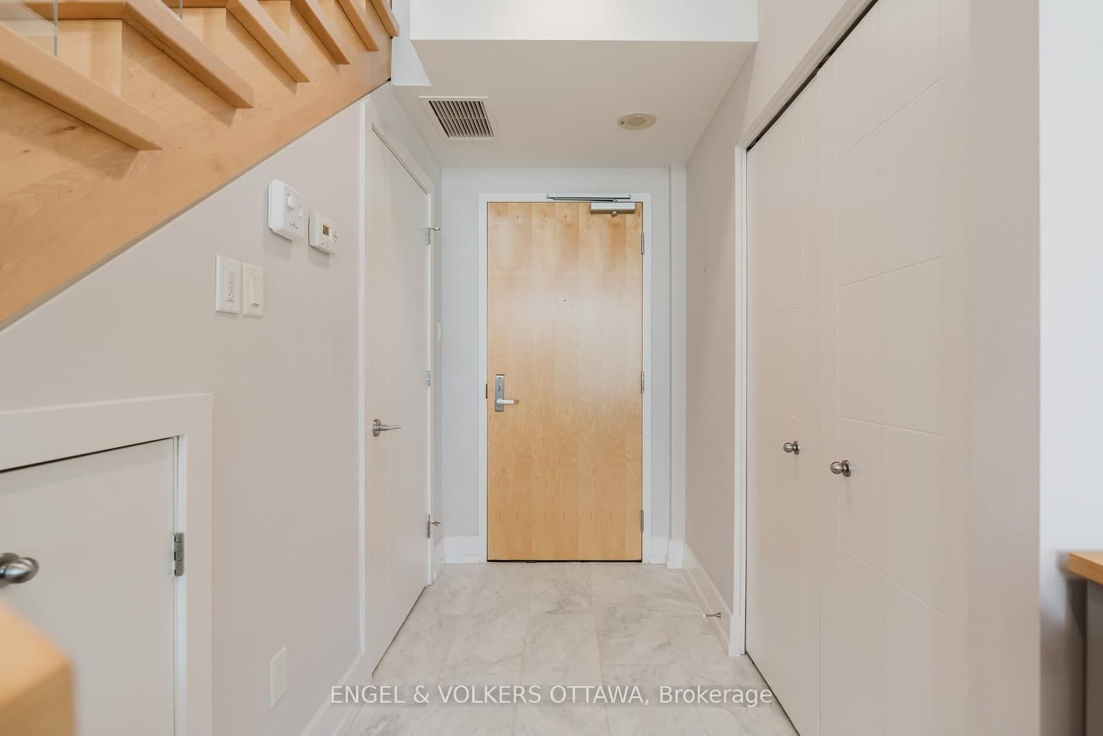 197 LISGAR Street, Unit 207 - Image 3