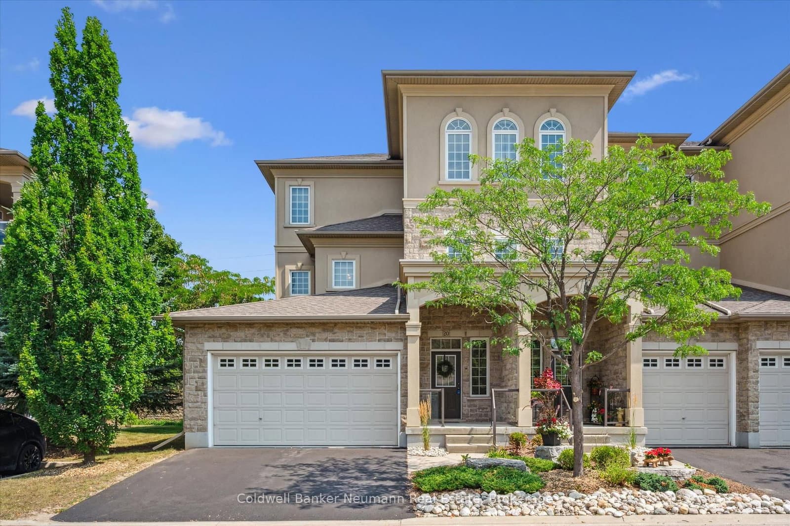 255 Summerfield Drive, Unit 20 - Image 1