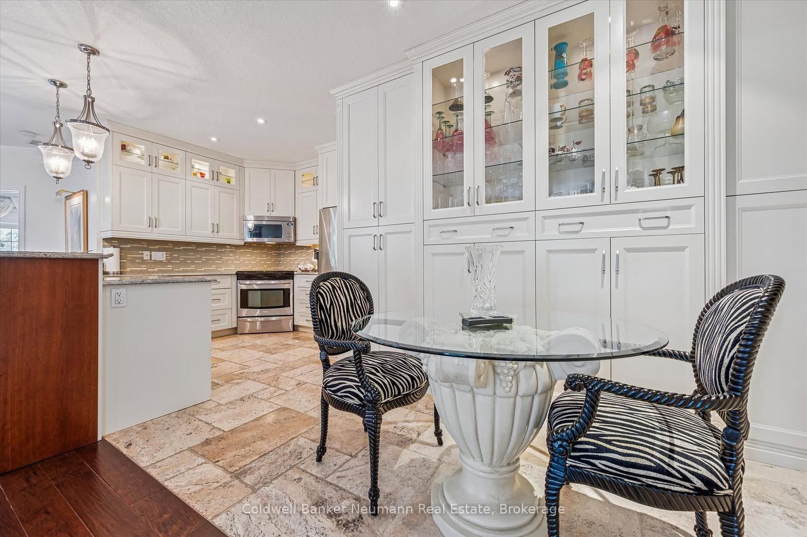 255 Summerfield Drive, Unit 20 - Image 6
