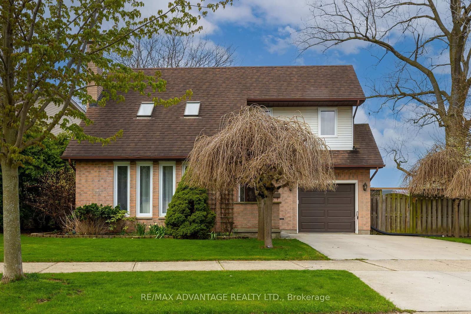 122 Barrydale Crescent - Image 1