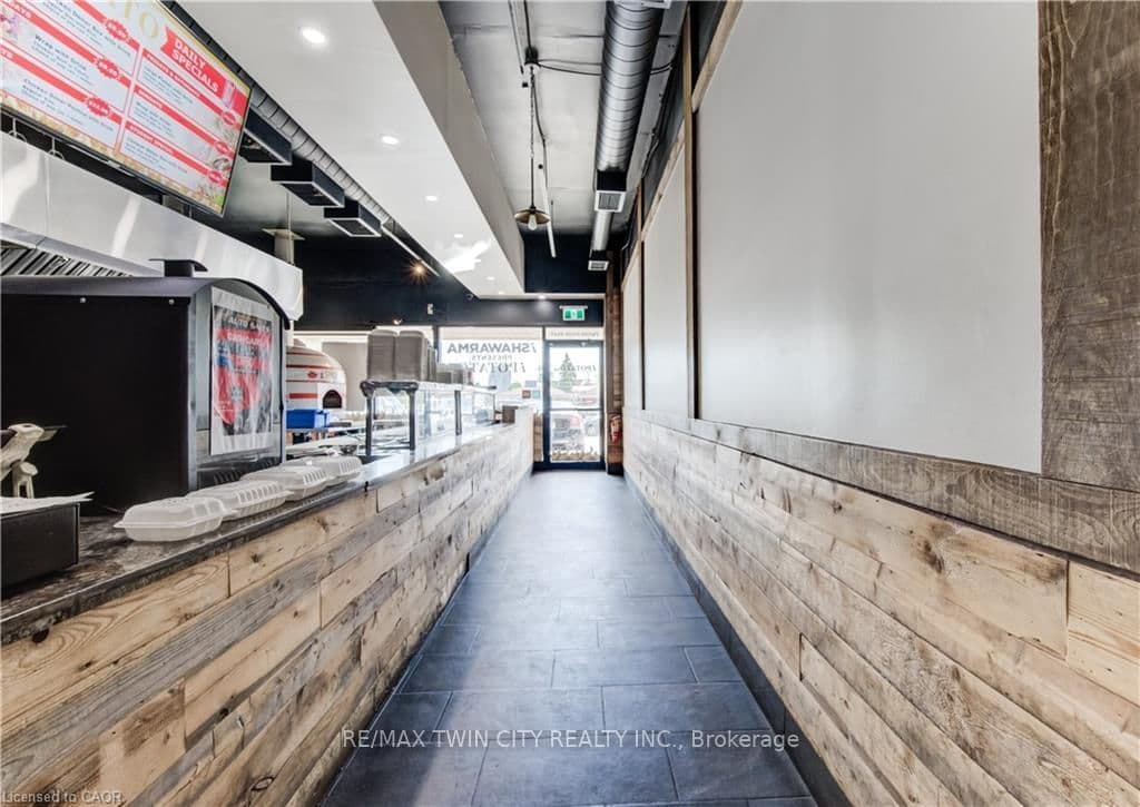 170 University Avenue - Image 5
