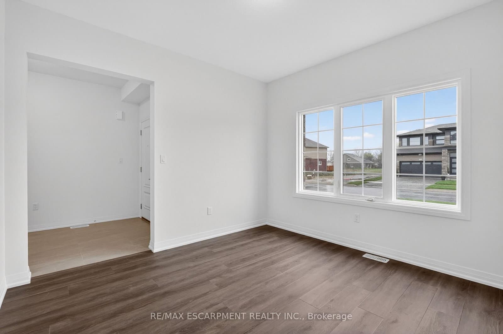 1034 Kraft Road N - Image 6