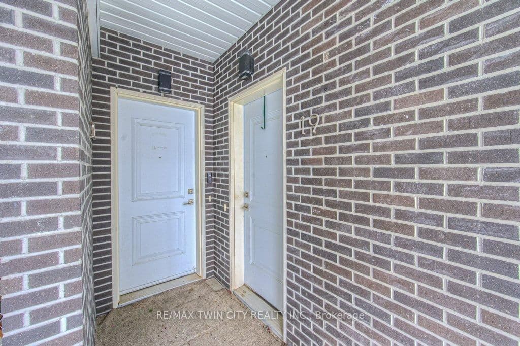 1430 W Highland Road W, Unit 19A - Image 4