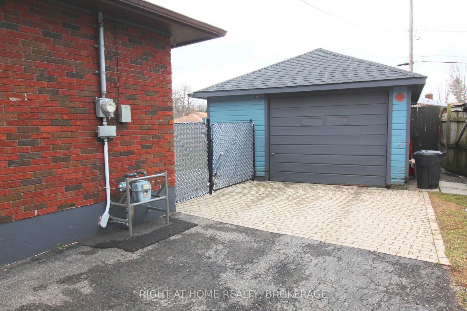 105 Glenwood Parkway - Image 4