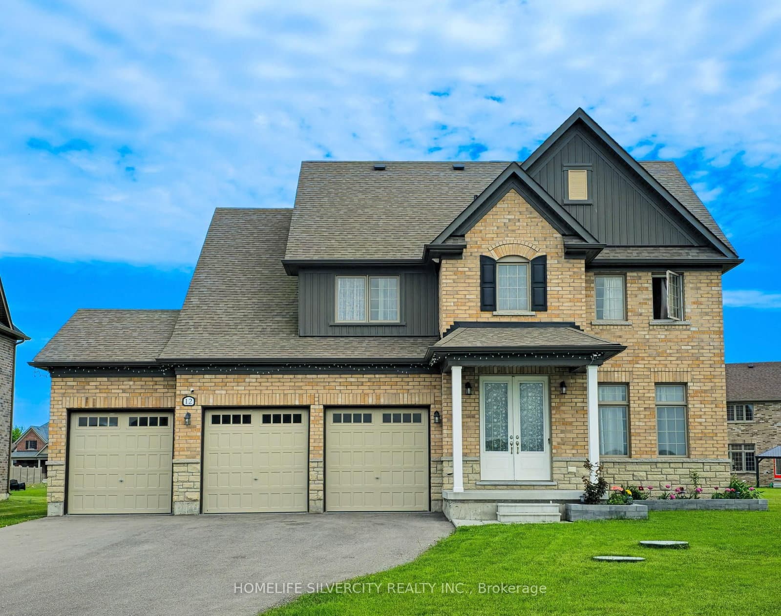 12 Summer Breeze Drive - Image 2