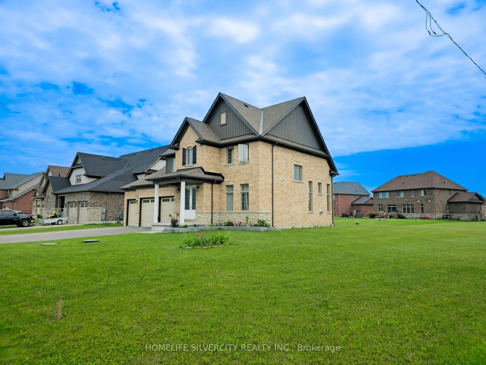 12 Summer Breeze Drive - Image 3