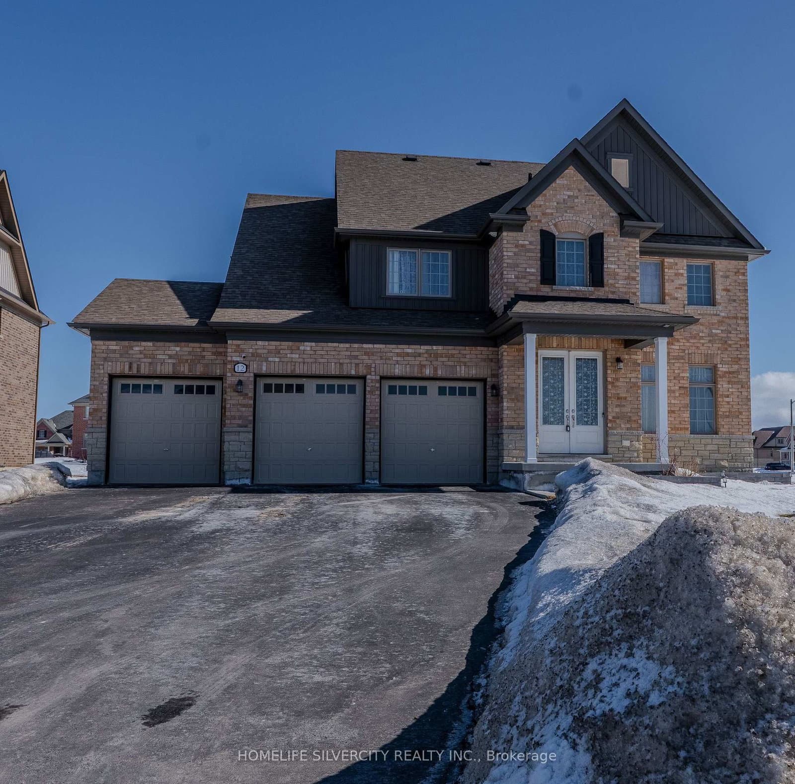 12 Summer Breeze Drive - Image 4