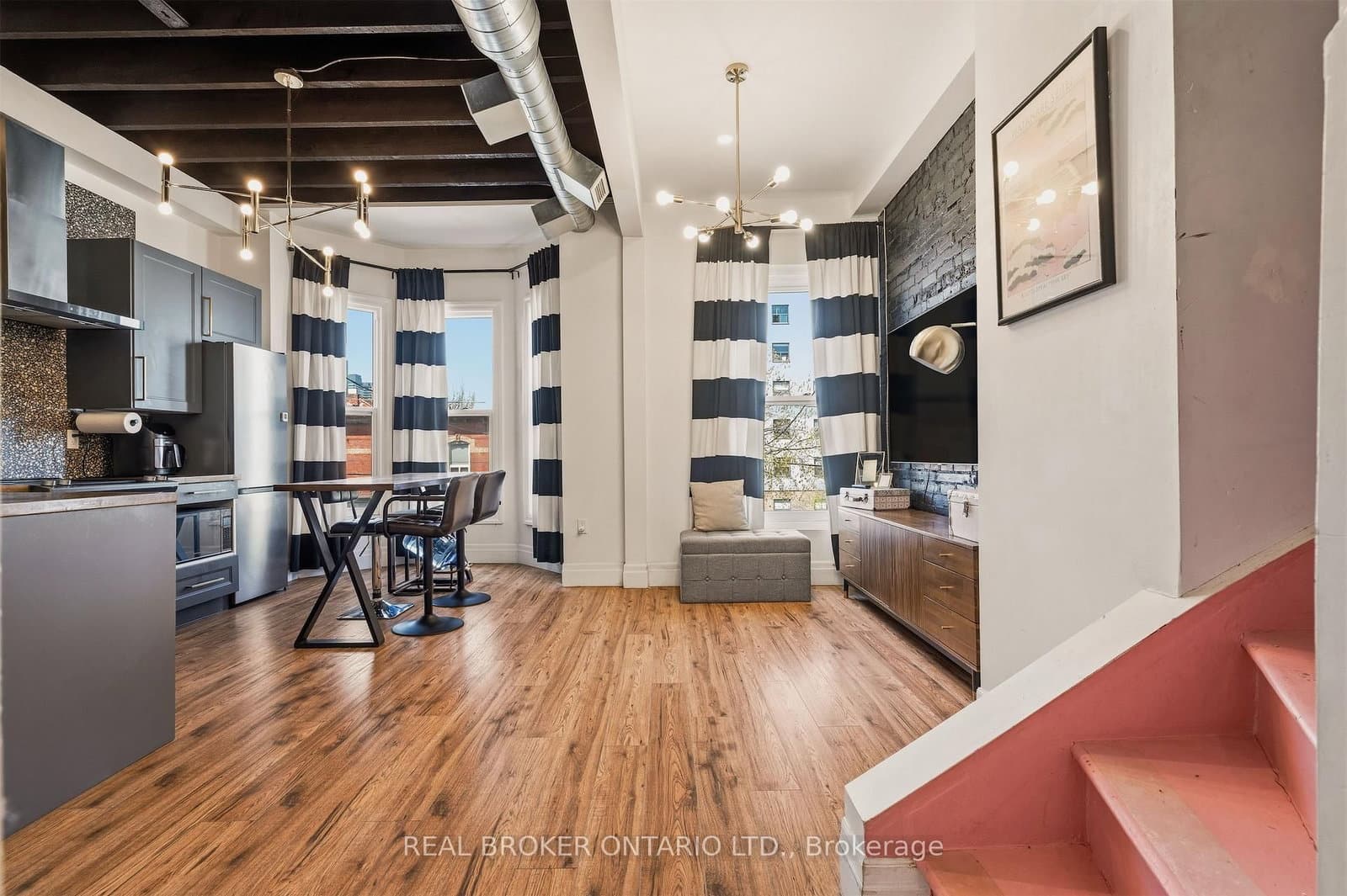 158 Hunter Street E - Image 6