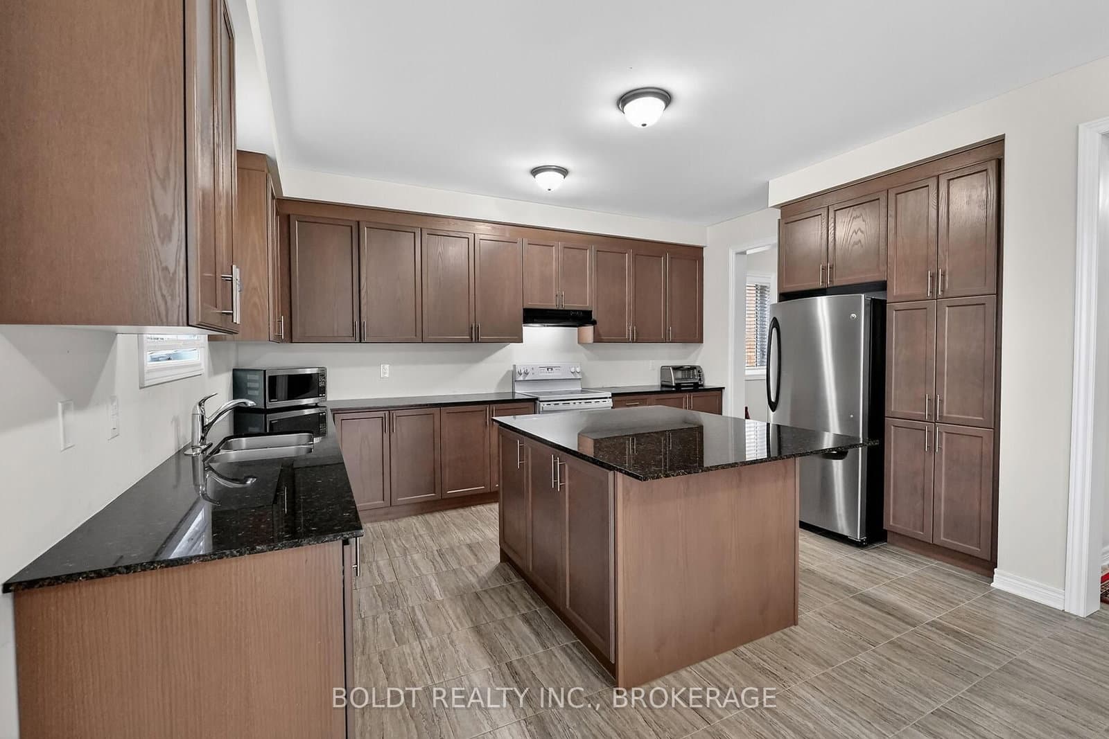 103 Homestead Way - Image 6
