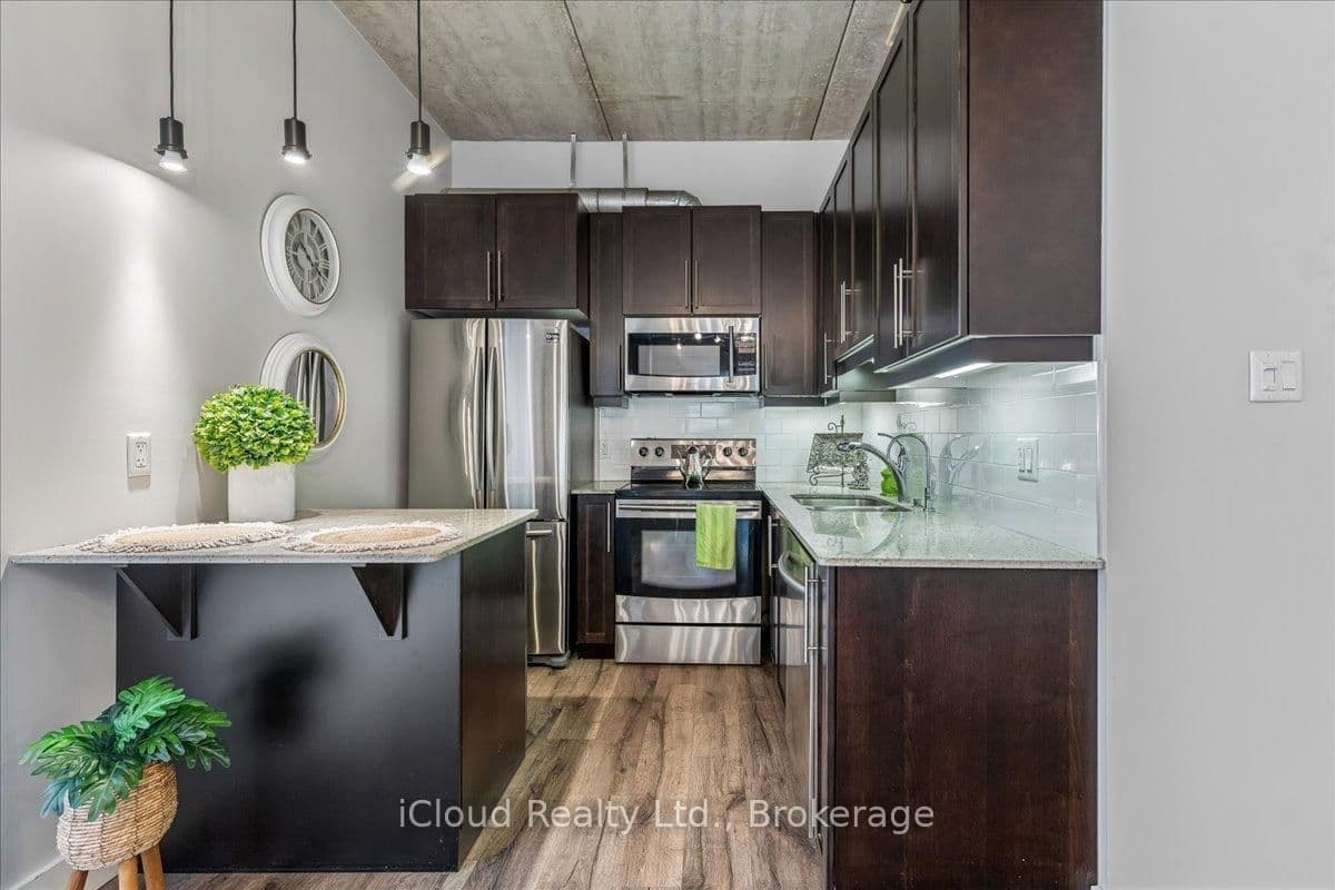 15 Devitt Avenue S, Unit 104 - Image 6