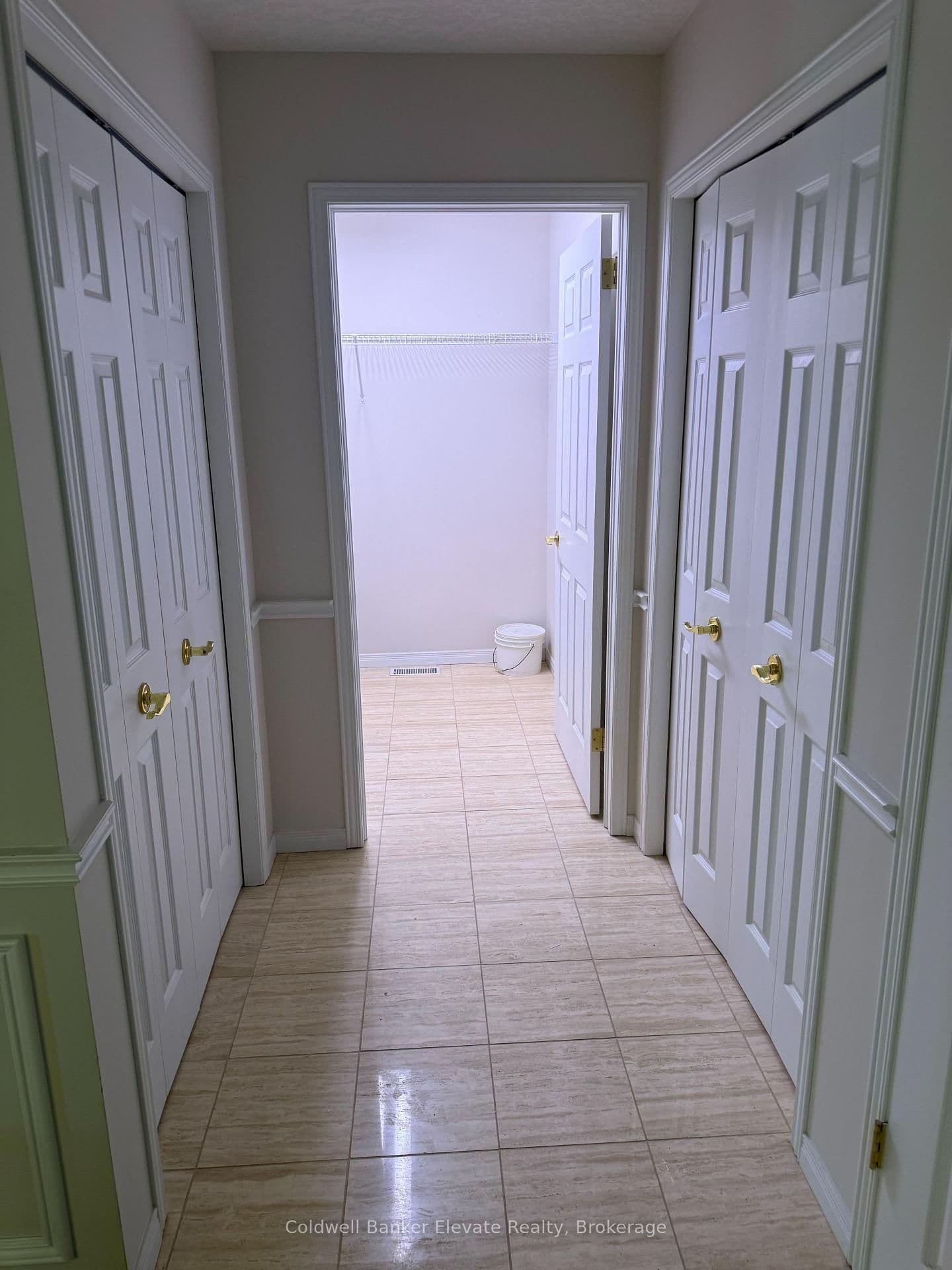 2705 KINGSWAY Drive, Unit 9 - Image 6