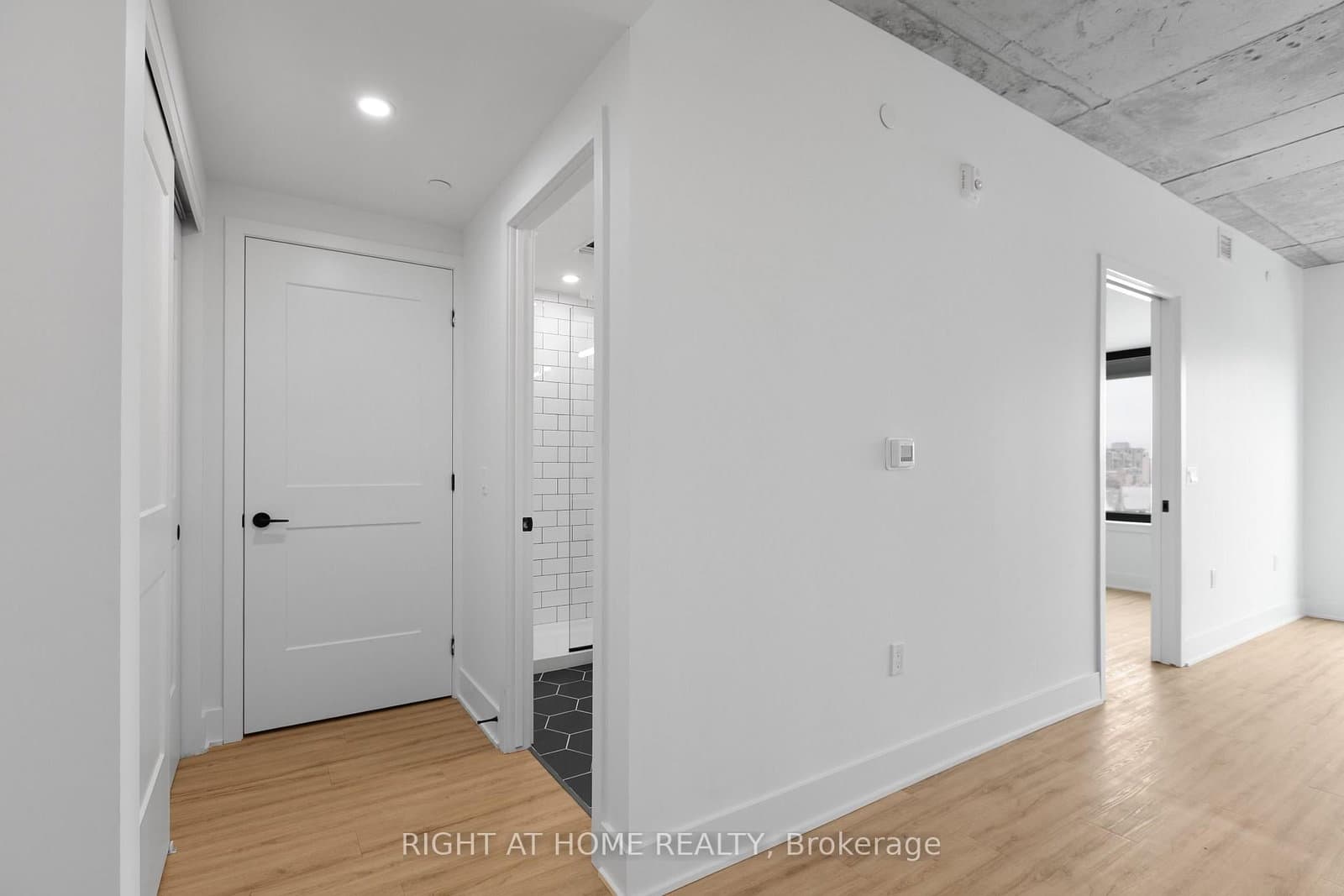 377 Winona Avenue, Unit 509 - Image 2