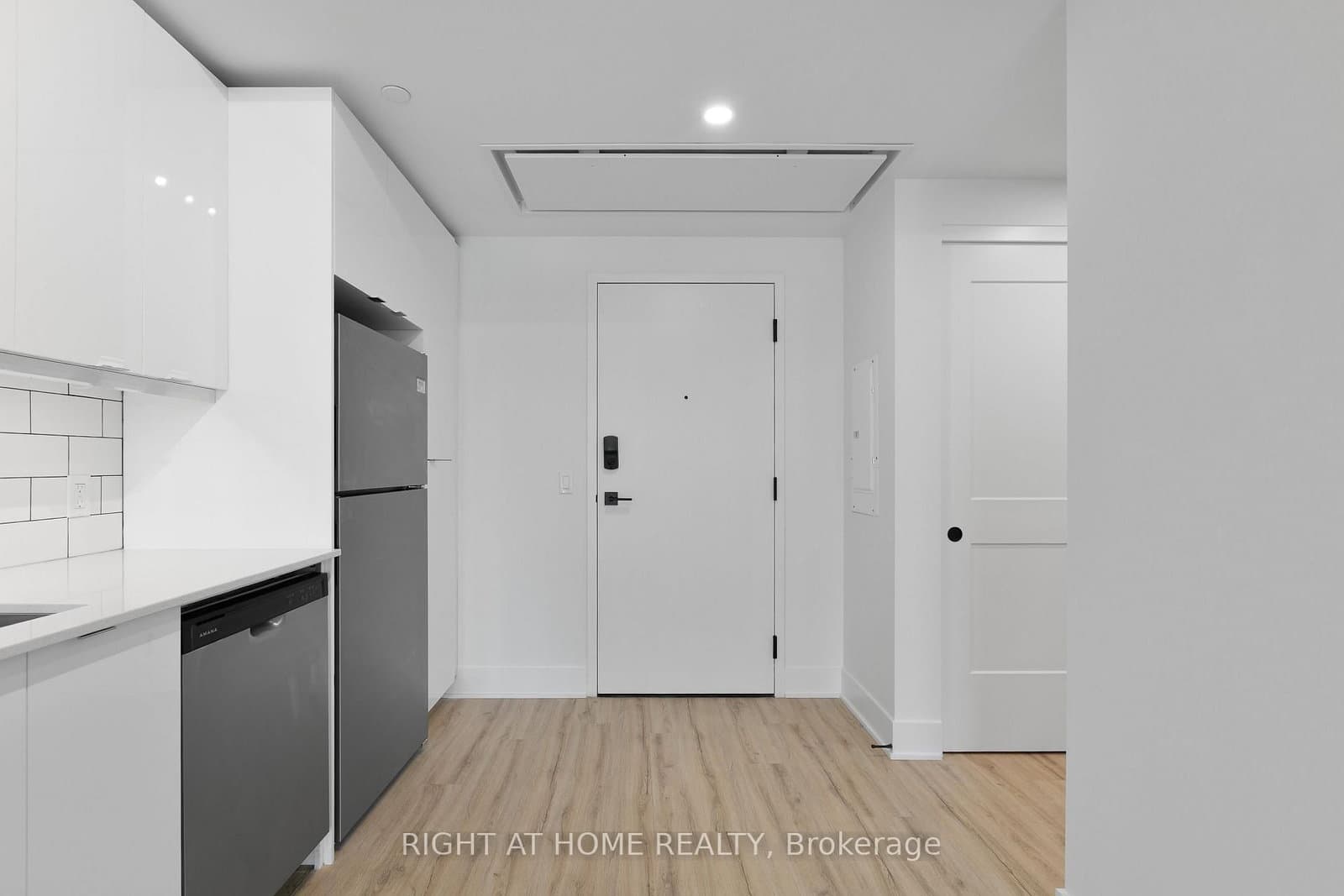 377 Winona Avenue, Unit 509 - Image 3