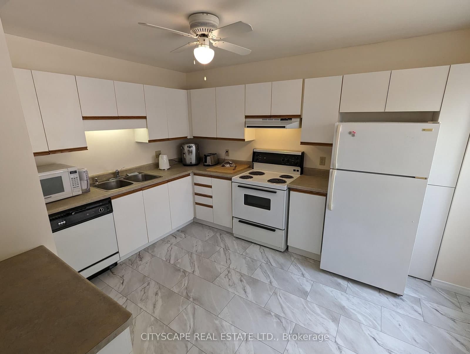 250 Keats Way, Unit 17 - Image 6