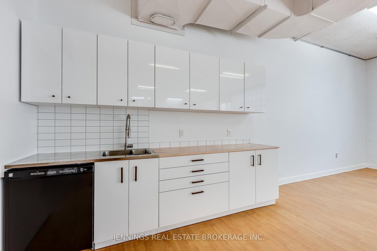 18 Louisa Street, Unit 281 - Image 4