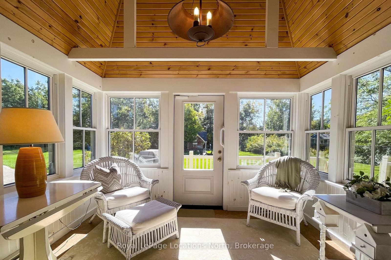 202 Snowbridge Way - Image 5