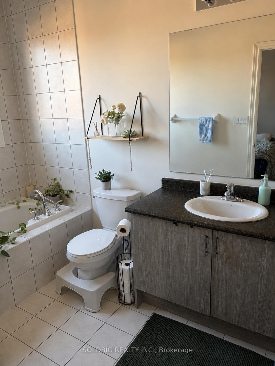 377 Skinner Road - Image 5