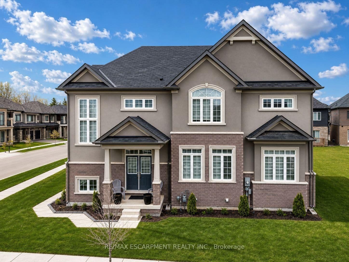 16 Stauffer Road - Image 1