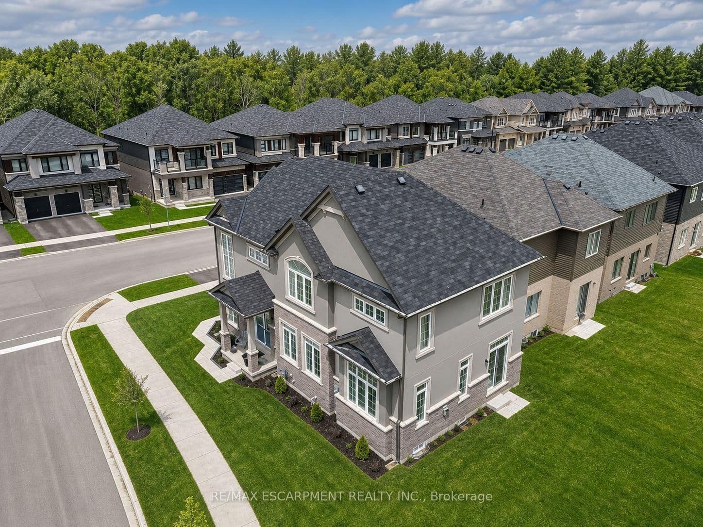 16 Stauffer Road - Image 4