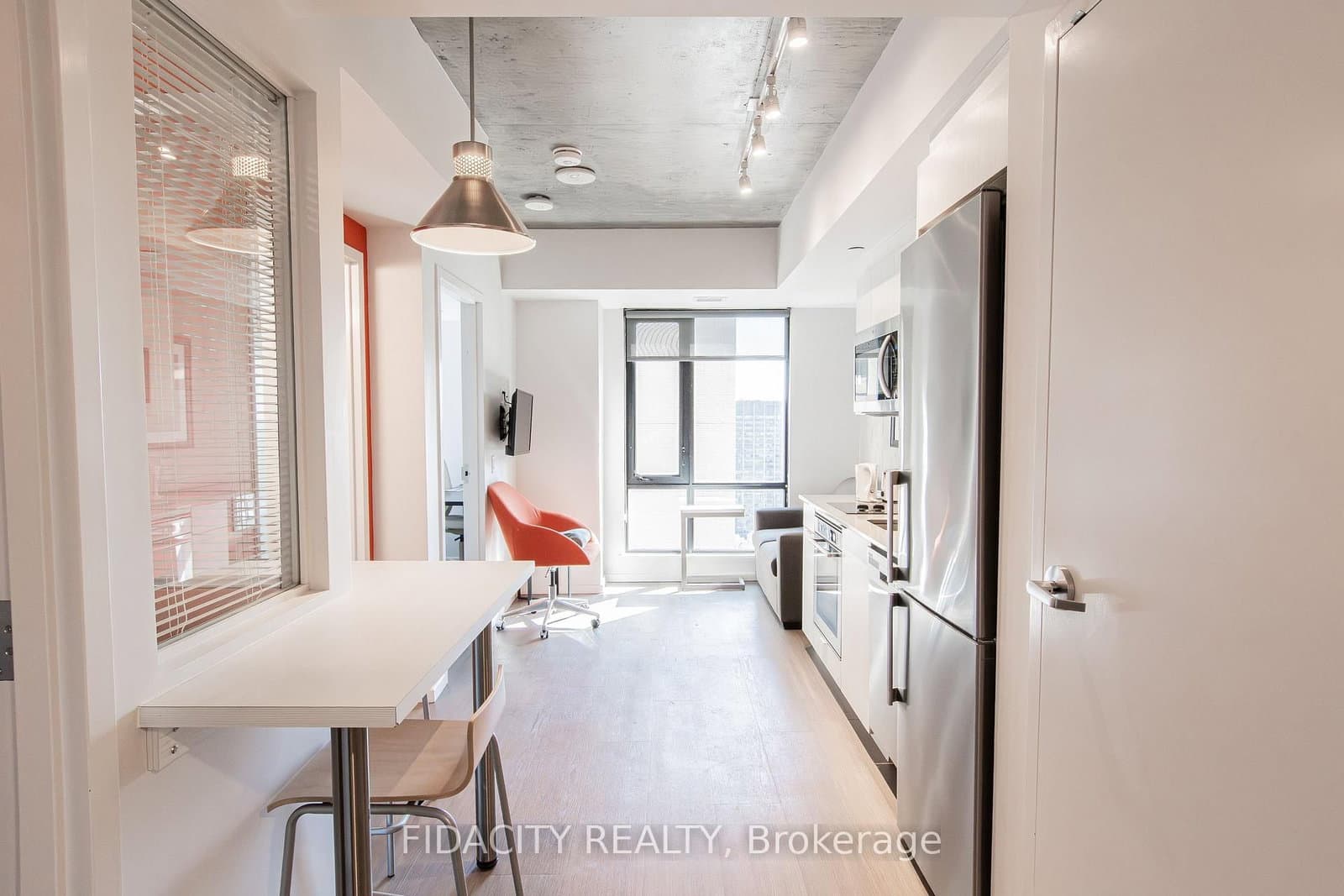 105 Champagne Avenue S, Unit 2912 - Image 5