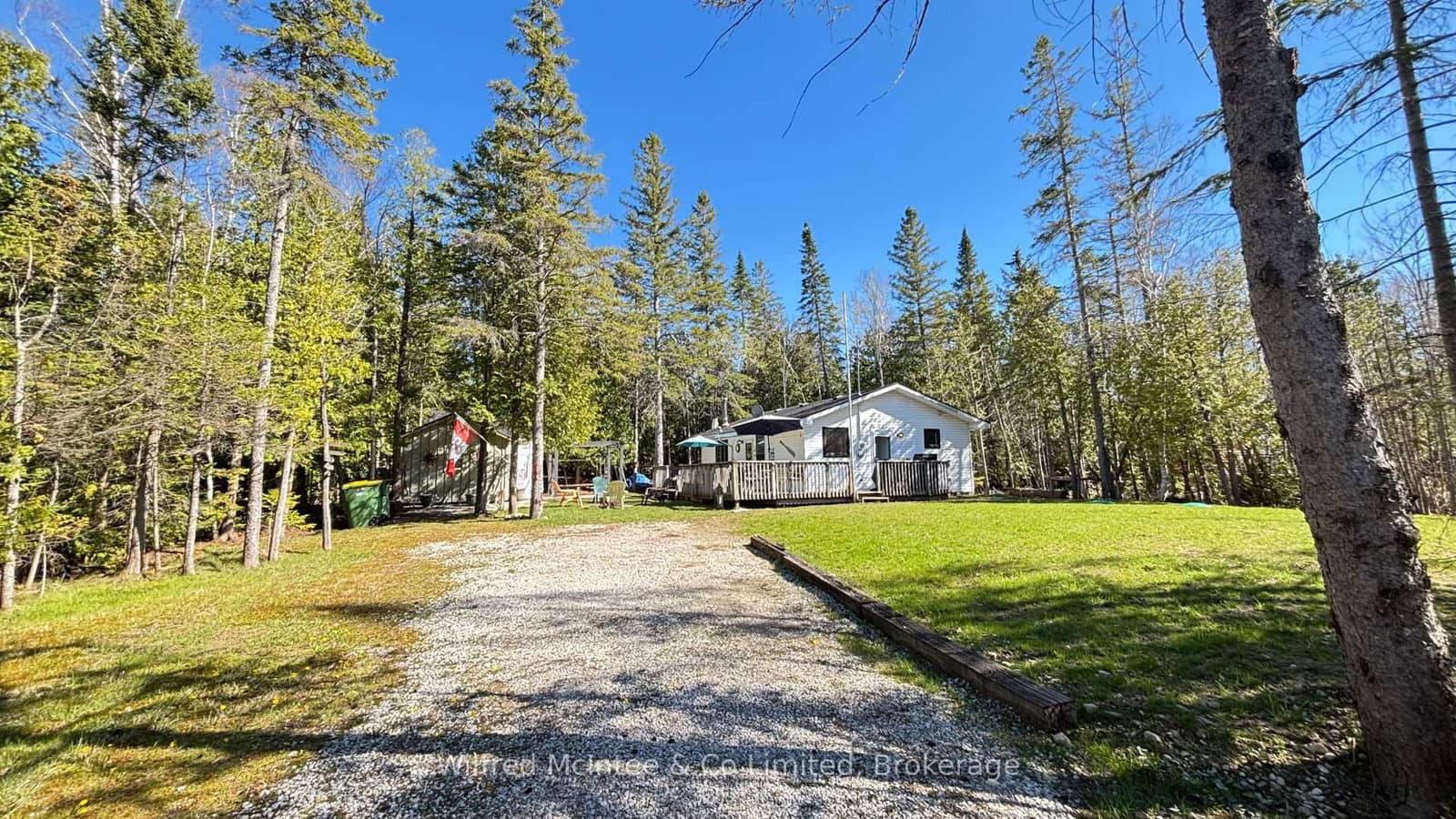 26 THOMPSON Avenue - Image 1