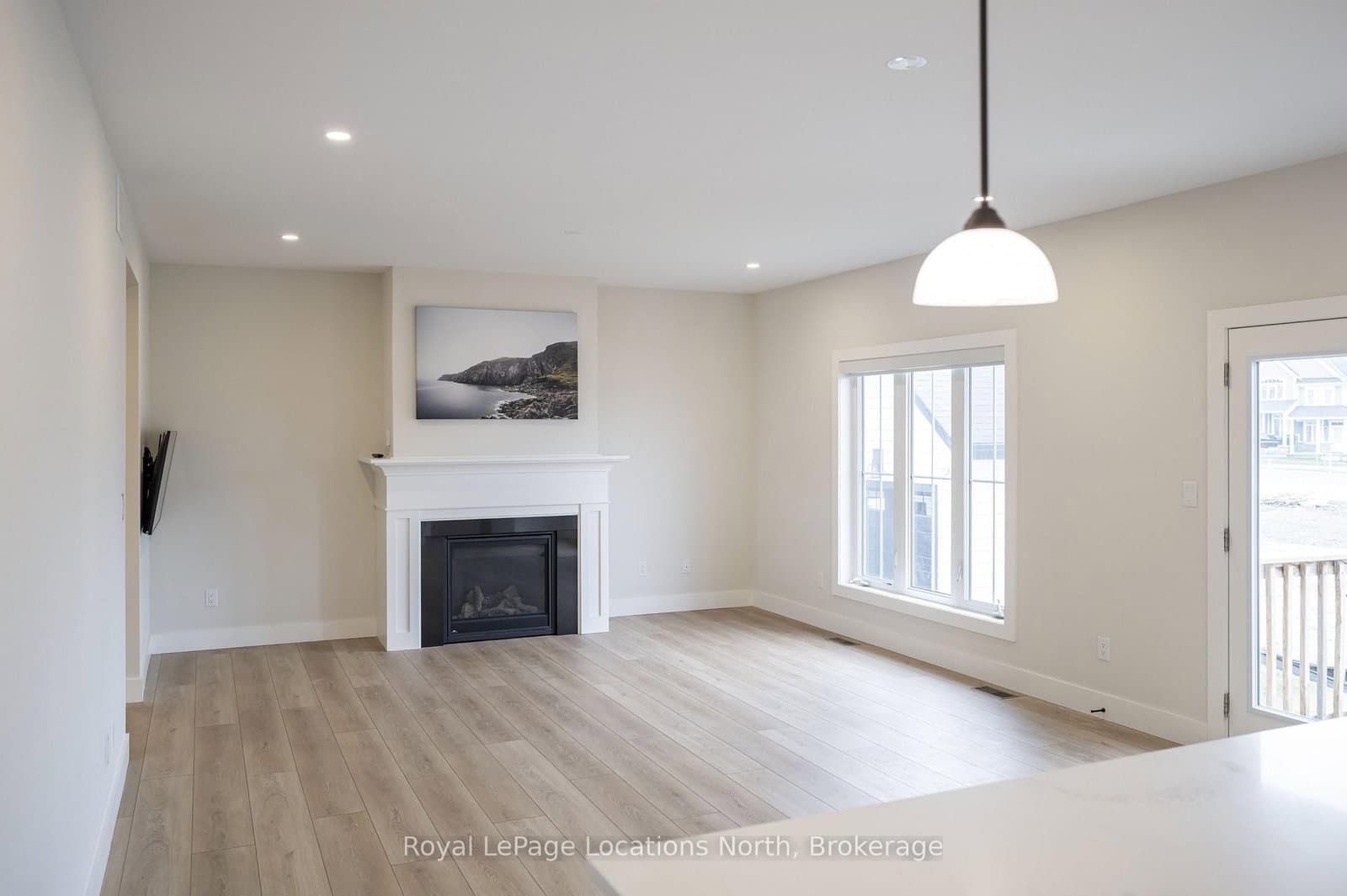 142 Black Willow Crescent - Image 4
