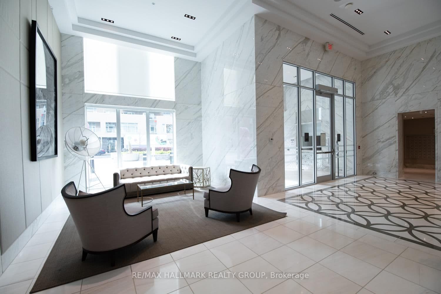 111 Champagne Avenue, Unit 210 - Image 2