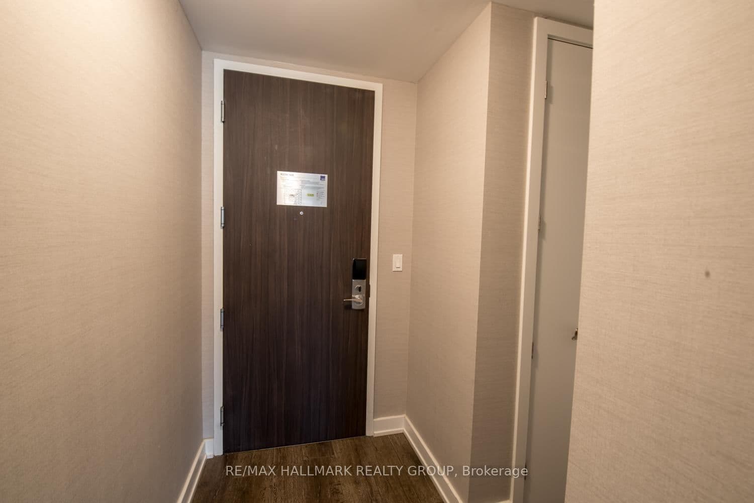 111 Champagne Avenue, Unit 210 - Image 4