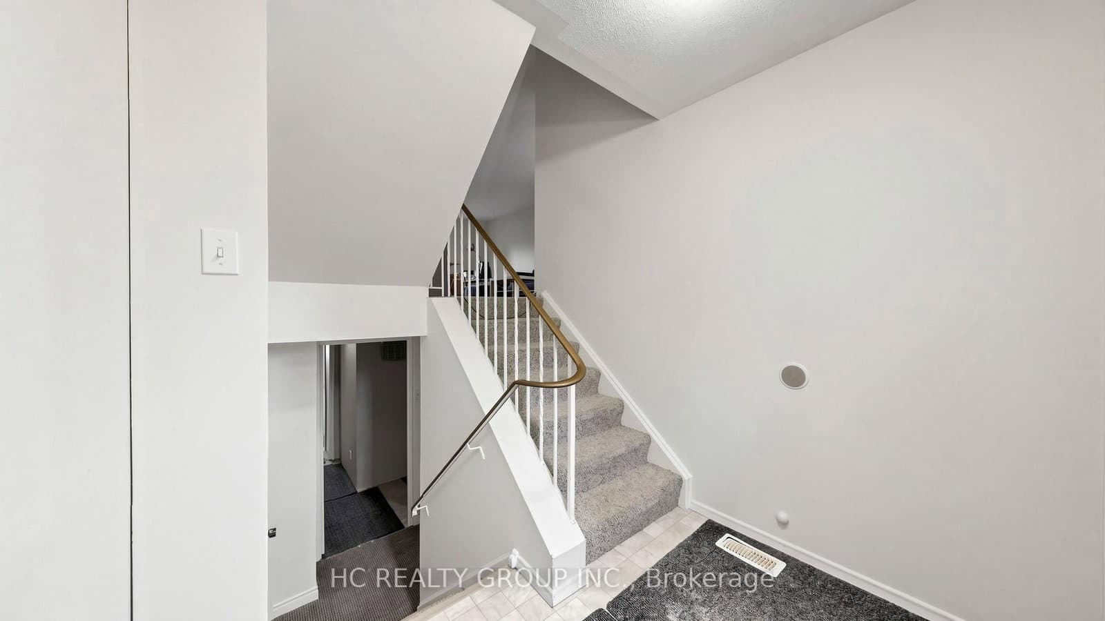 433 Keats Way, Unit 1 - Image 5
