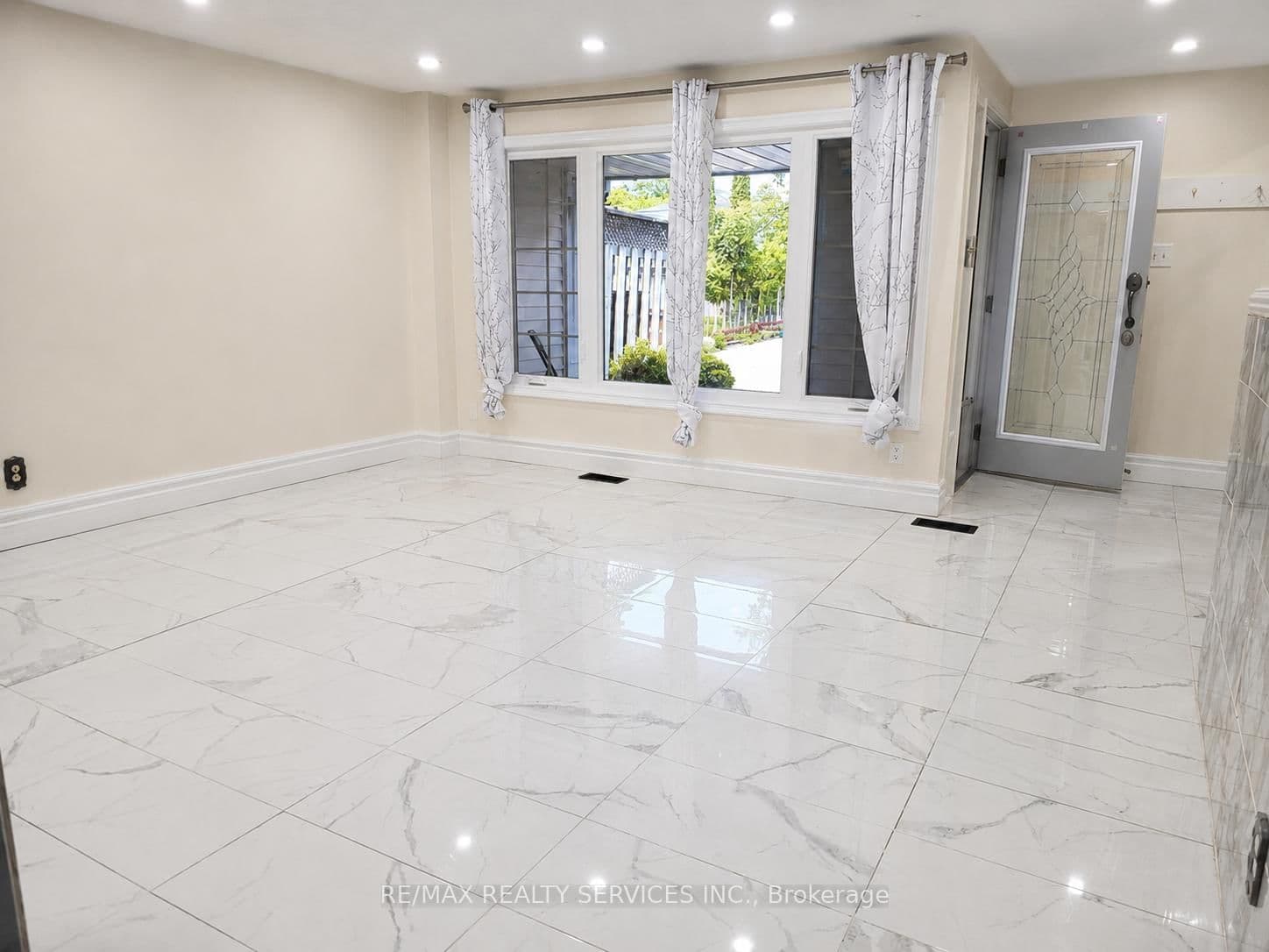 238 Linden Drive - Image 6