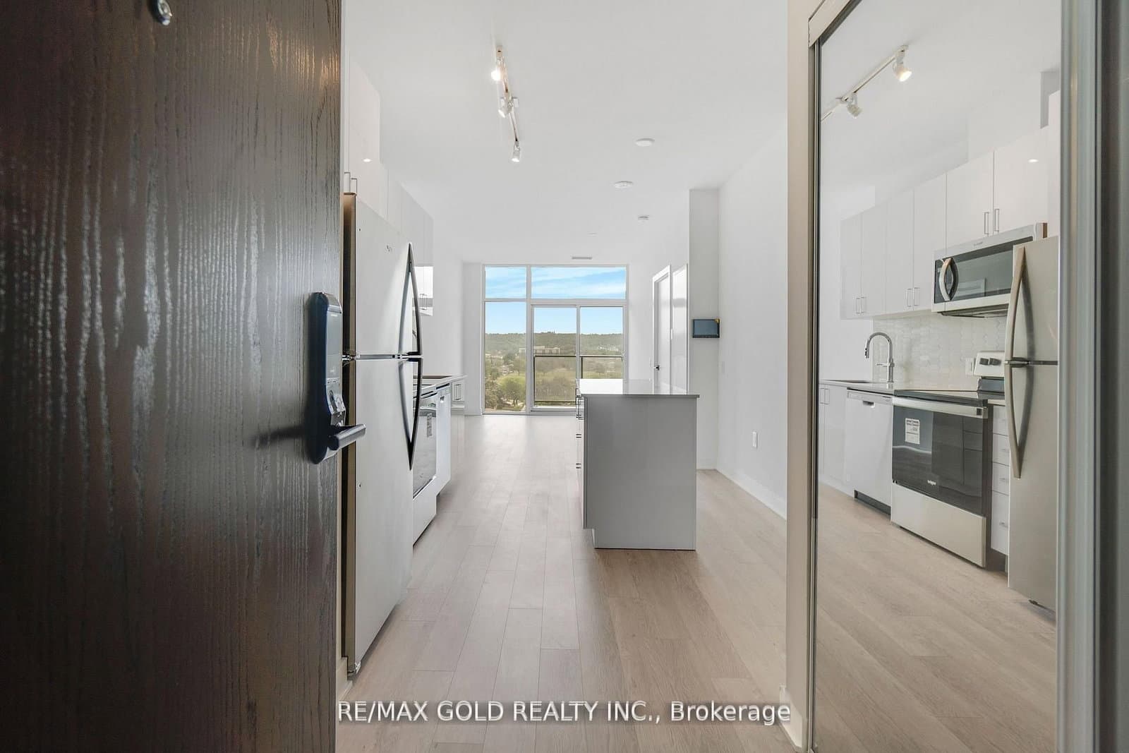 2782 Barton Street E, Unit 803 - Image 3