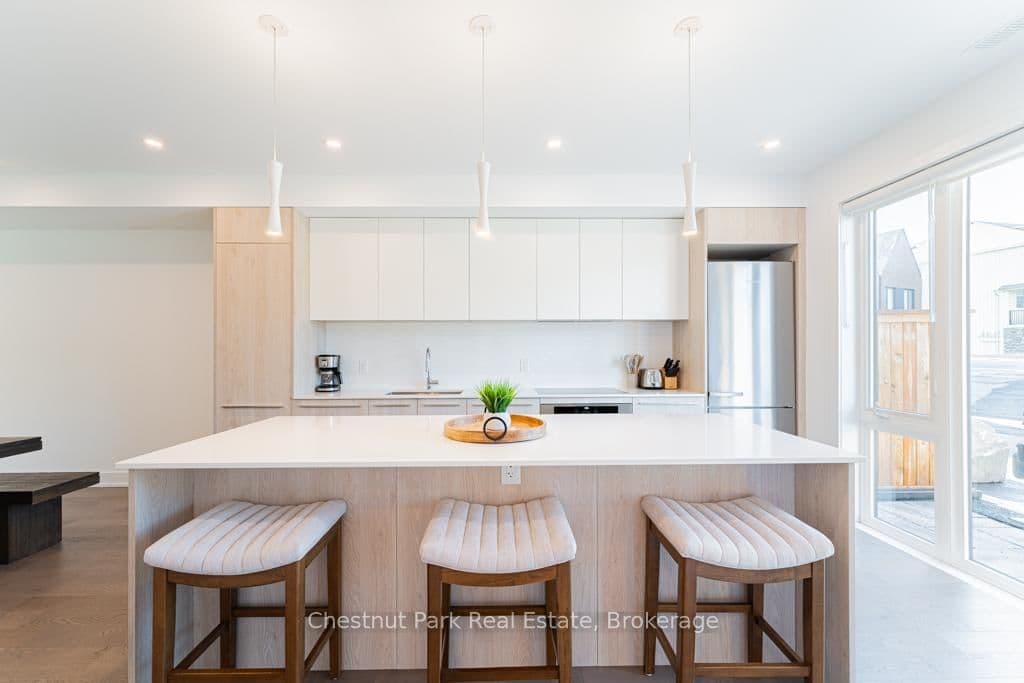 29 ROCKMOUNT Crescent - Image 6