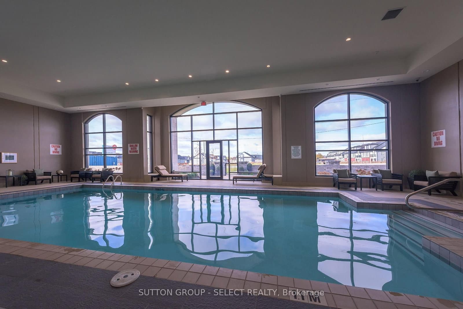 240 Villagewalk Boulevard, Unit 610 - Image 4