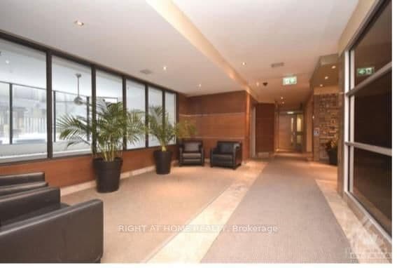 470 Laurier Avenue W, Unit 706 - Image 4